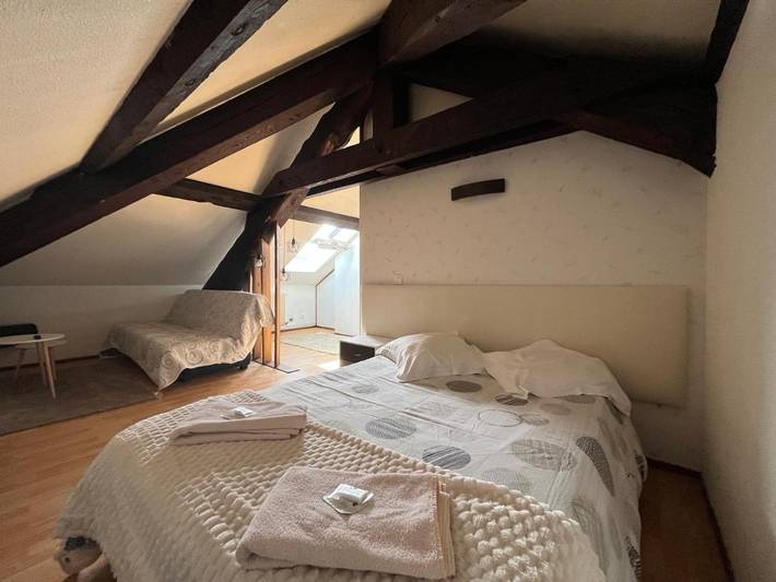 Gîte pour 4 personnes, avec vue, animaux acceptés à Thizy-les-Bourgs - 2