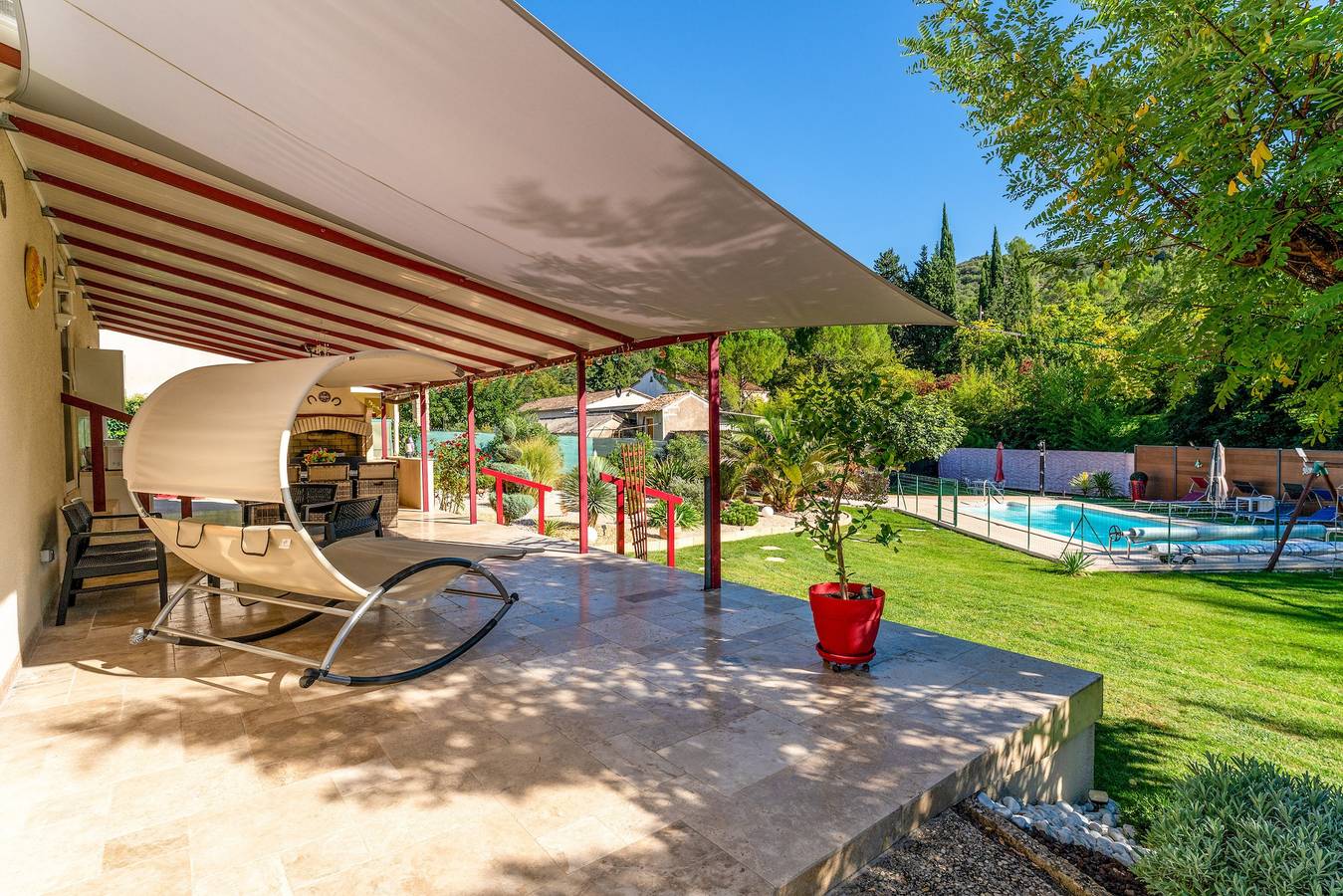 Gite - chambre d'hôtes l'occitania 44m² - chambre et annexe 55 m2 in Saint-Ambroix, Parc national des Cévennes