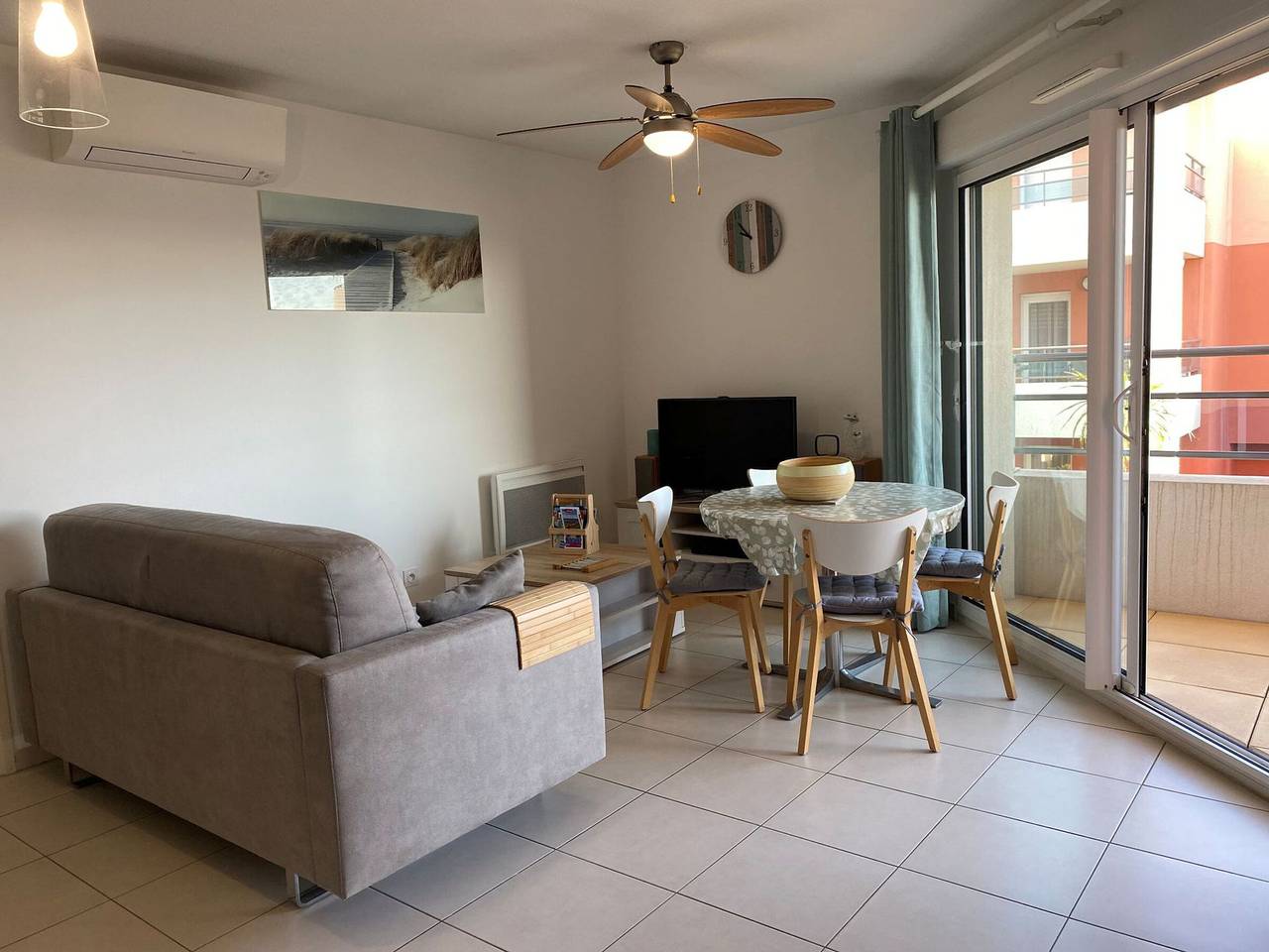 Apartamento entero, Bonito Apartamento con Aire Acondicionado en Mèze y Aparcamiento in Mèze, Côte d'Améthyste