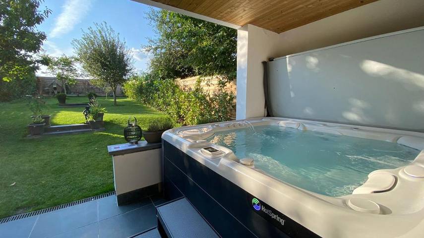 Chambre d’hôte pour 4 personnes, avec Jacuzzi et Terrasse ainsi que Jardin et Sauna à Geraardsbergen