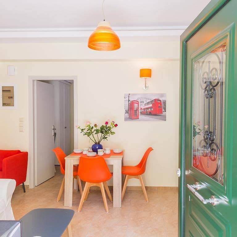 Entire apartment, Asteri Orange Suite - Rethymno's Sunny Sanctuary in Asteri, Rethymno region