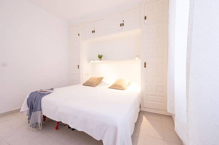 Apartamento entero, Beach 3: Apartamento con vistas al mar a pie de playa in La Escala, Alt Empordà