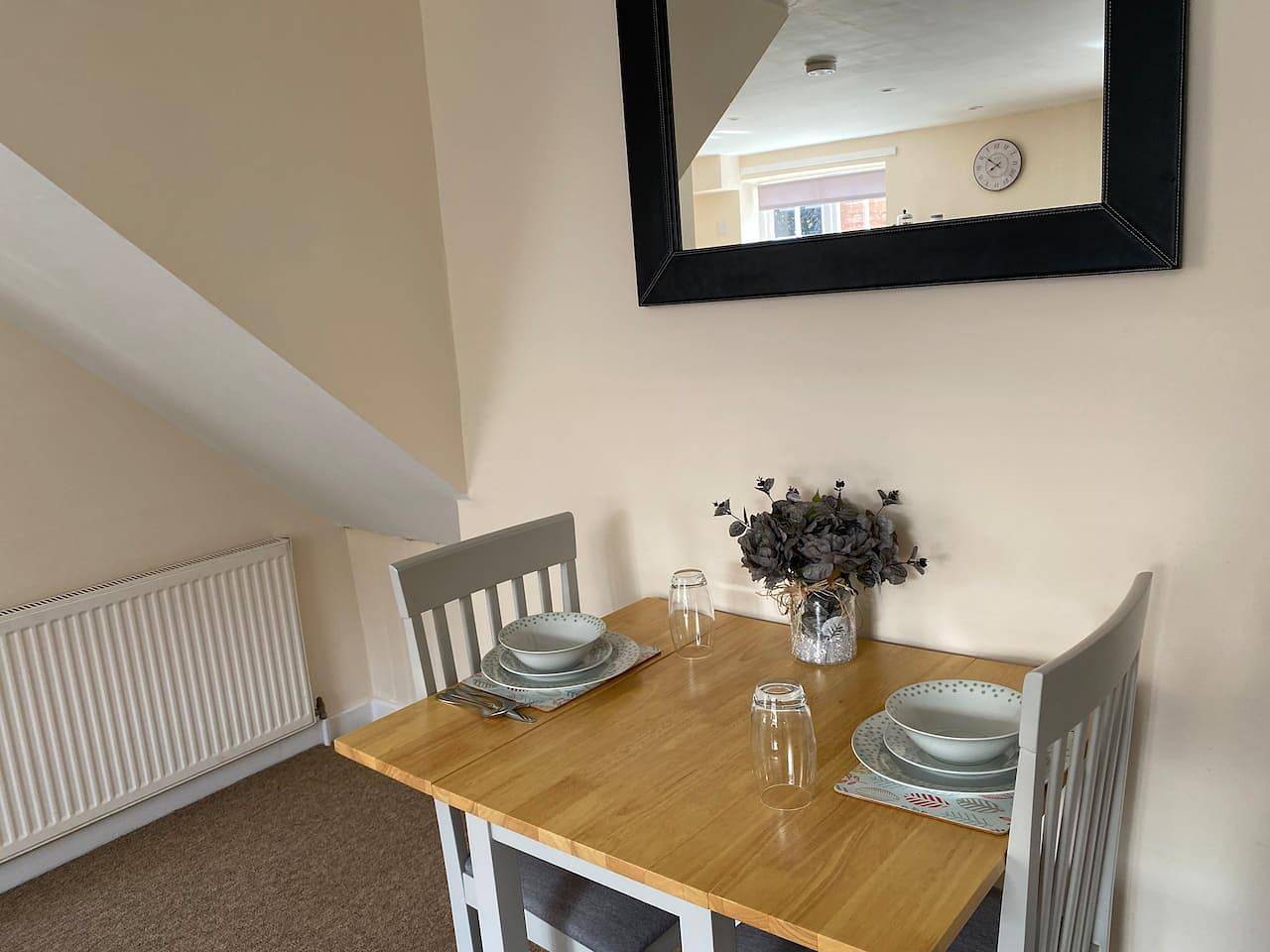 Entire vacation apartment, Apartment - Sleeps 2 - Pet friendly - Parking in Ludlow (Shropshire), Shropshire Hills