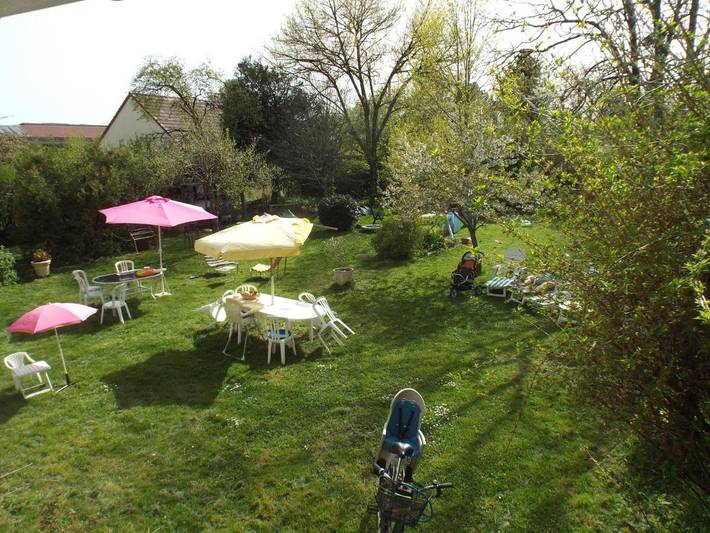 Location de vacances pour 2 personnes, avec Jacuzzi ainsi que Jardin et Vue dans Cramans