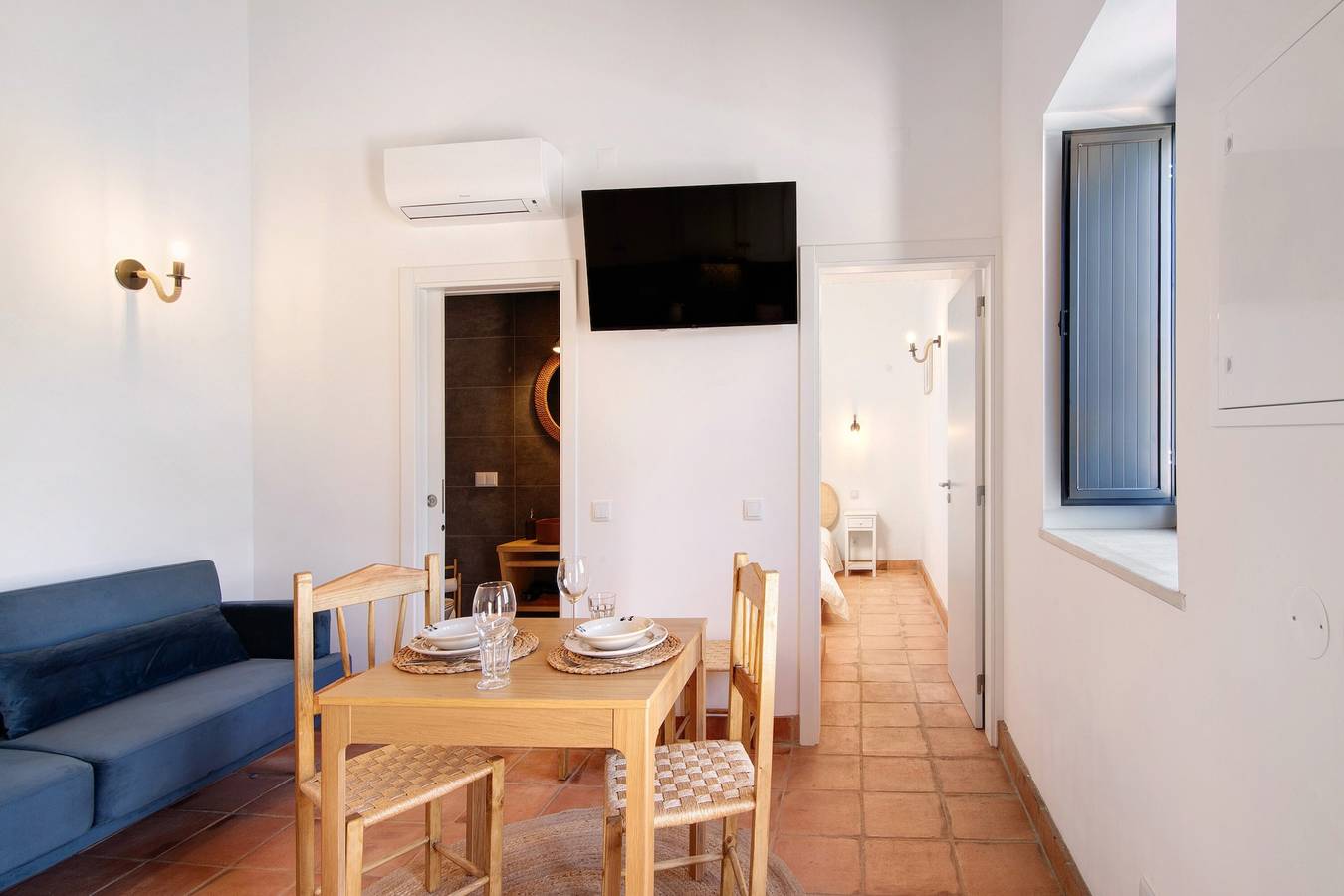 Apartamento inteiro, Apartamento 'Monte Gerações 3' com Piscina Partilhada, Wi-Fi e Ar Condicionado in Almancil, Quarteira