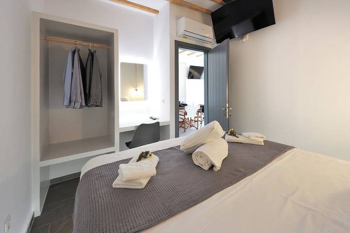 Apartamento entero, Droufakos’ home - Beachfront Lux 2Bd apt. w. Views in Sifnos