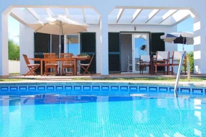 Ferienhaus für 6 Personen, mit Garten und Balkon sowie Pool - 1