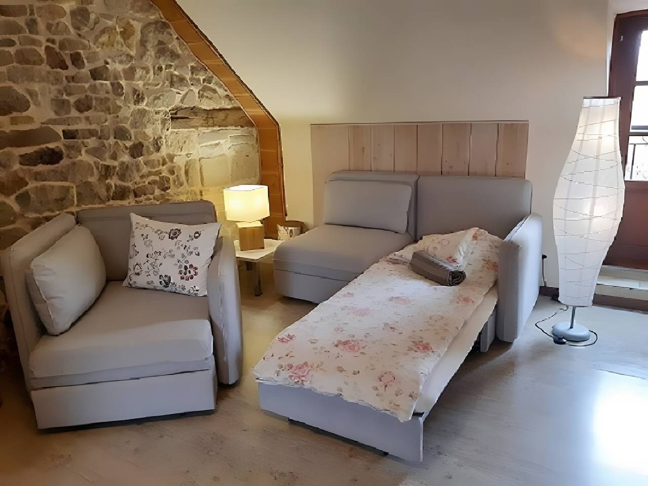 Chambre d’hôtes « Escargot des Bois - Suite Junior » avec piscine, terrasse et Wi-Fi in Igornay, Région d'Autun