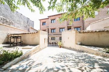 Gîte pour 11 personnes, avec piscine et terrasse à Gálvez