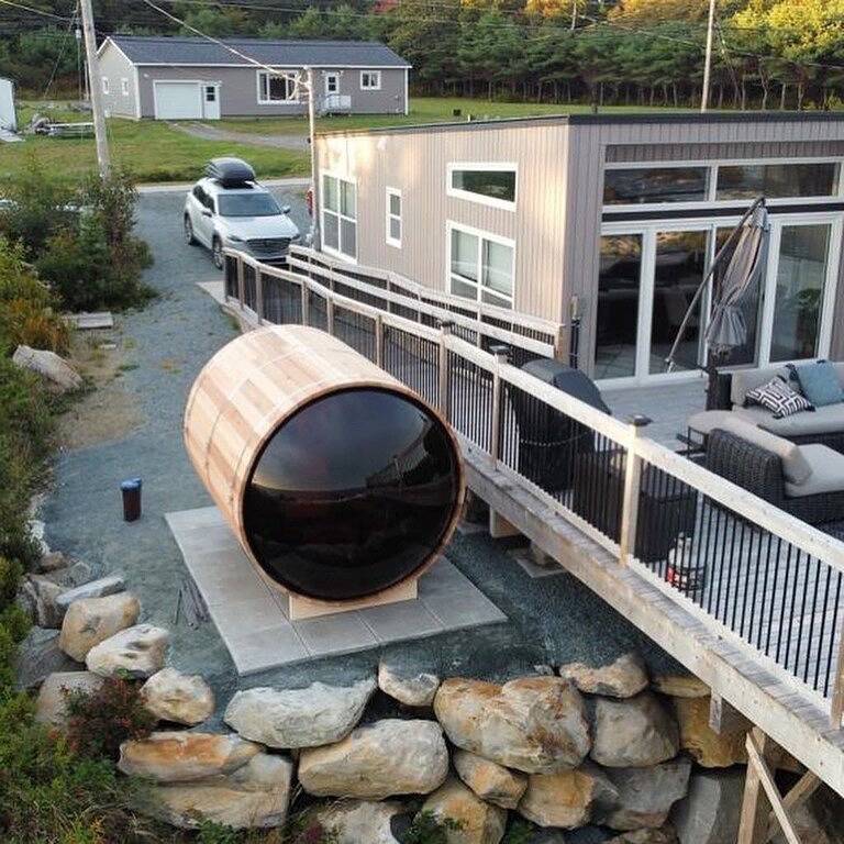 Peaceful Oceanfront Cabine Hot Tub, Sauna-All Weather Domes-Private in Region of Queens Municipality, Queens County