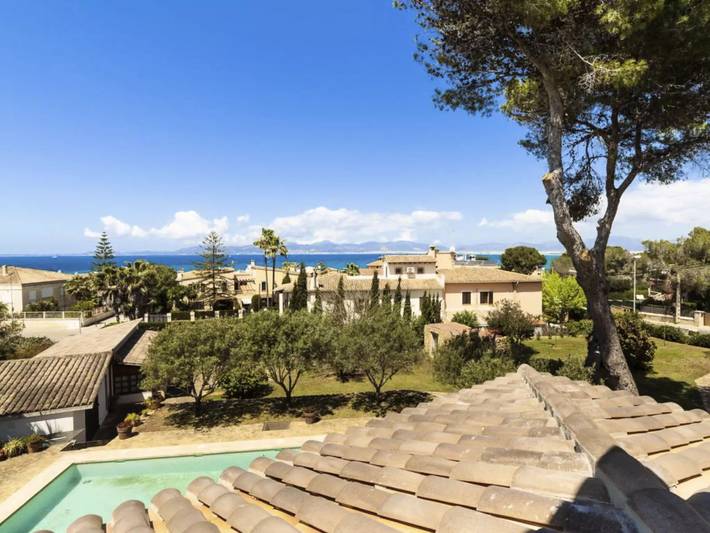 Ferienhaus für 9 Personen, mit Balkon und Terrasse sowie Garten und Pool in Son Veri Nou