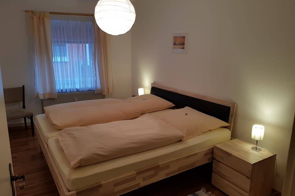 Ganze Wohnung, Sehr zentrale Ferienwohnung/150m zum gr. Plöner See/ Fewo 5/Boxspringb. 2x2,10m in Plön, Plön (Stadt)