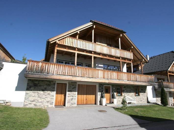 Chalet für 8 Personen, mit Balkon und Sauna sowie Garten in Mauterndorf