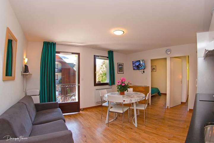 Appartement entier, Pause verte: Appart. T3 *** Meublés Tourisme in Luchon-Superbagnères, Bagnères-de-Luchon