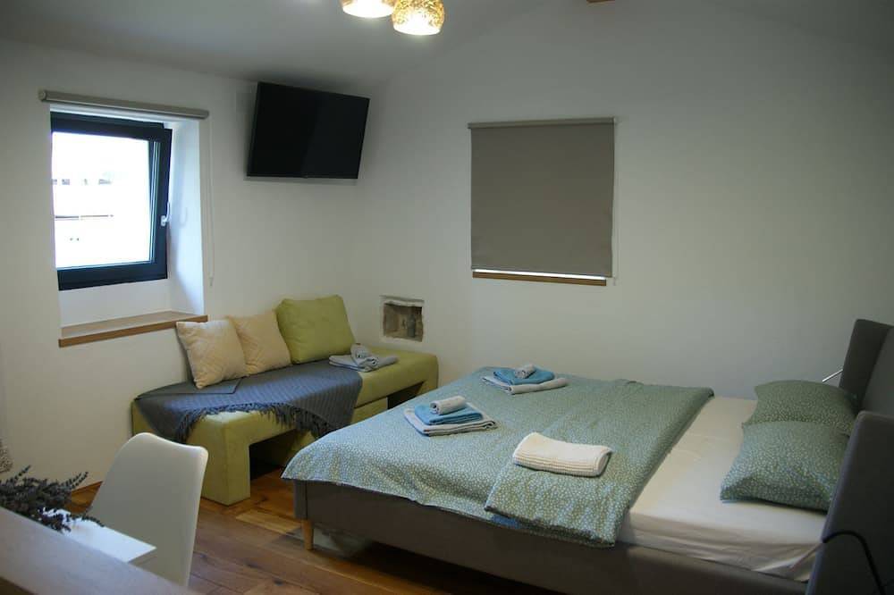 Romantic and cozy stone house, peaceful and relaxing landscape in Pazin, Istrie centrale