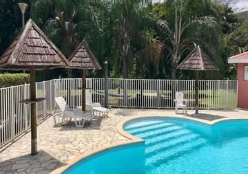 Gîte pour 5 personnes, avec vue ainsi que jardin et piscine dans Anse à l'Ane
