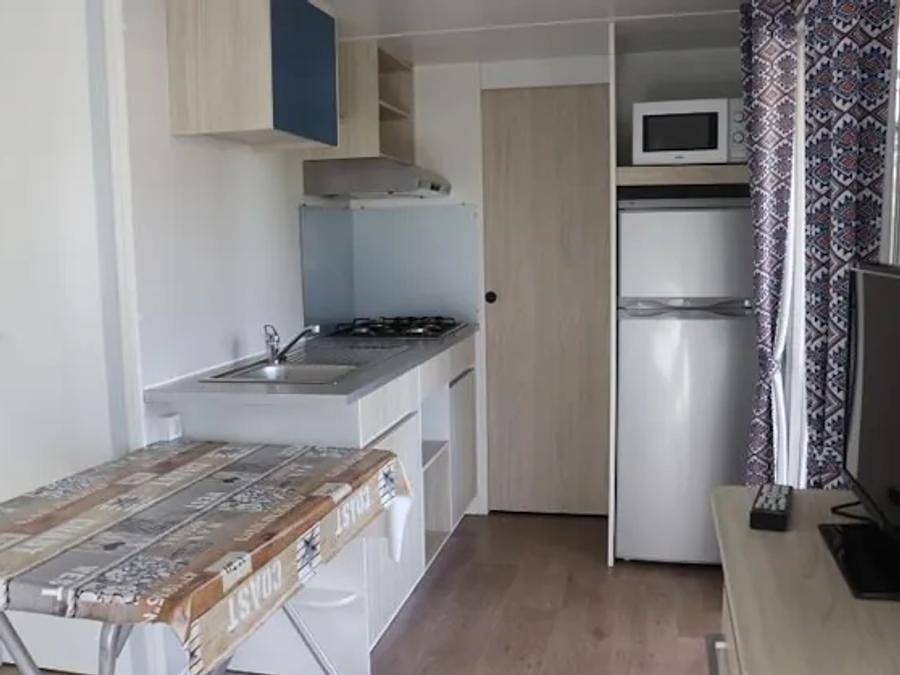 Flower Camping Altea - Mobilhome 4 personnes - Cottage Confort 30m² - (2 chambres) - dont 8m2 de terrasse intégrée + Climatisation + Tv 4 pers in Vic-la-Gardiole, Côte d'Améthyste