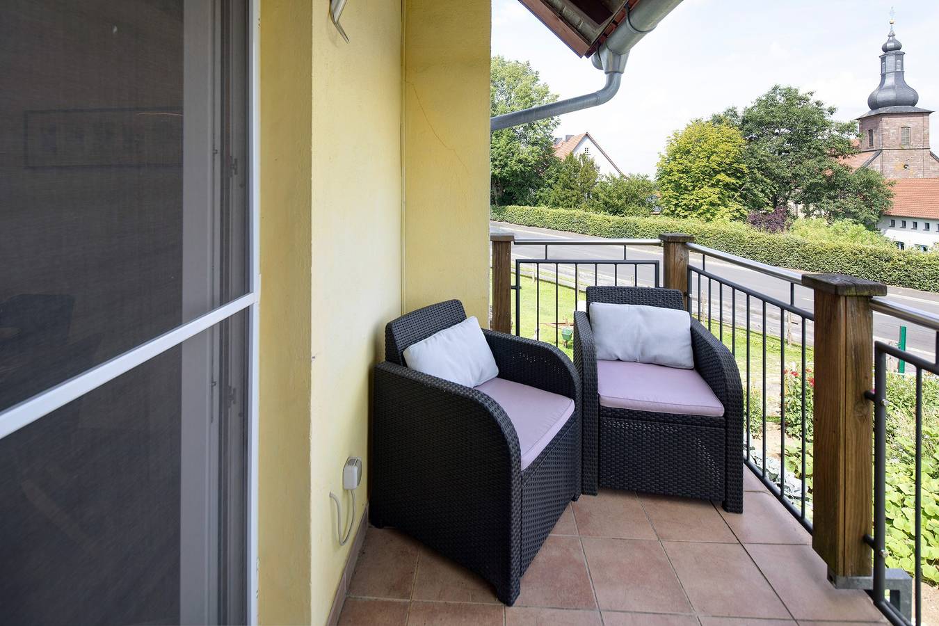 Ganze Wohnung, Apartment 'Wiesenschneiders' mit gemeinsamer Terrasse, Gemeinschaftsgarten und Wlan in Nieder-Moos, Freiensteinau