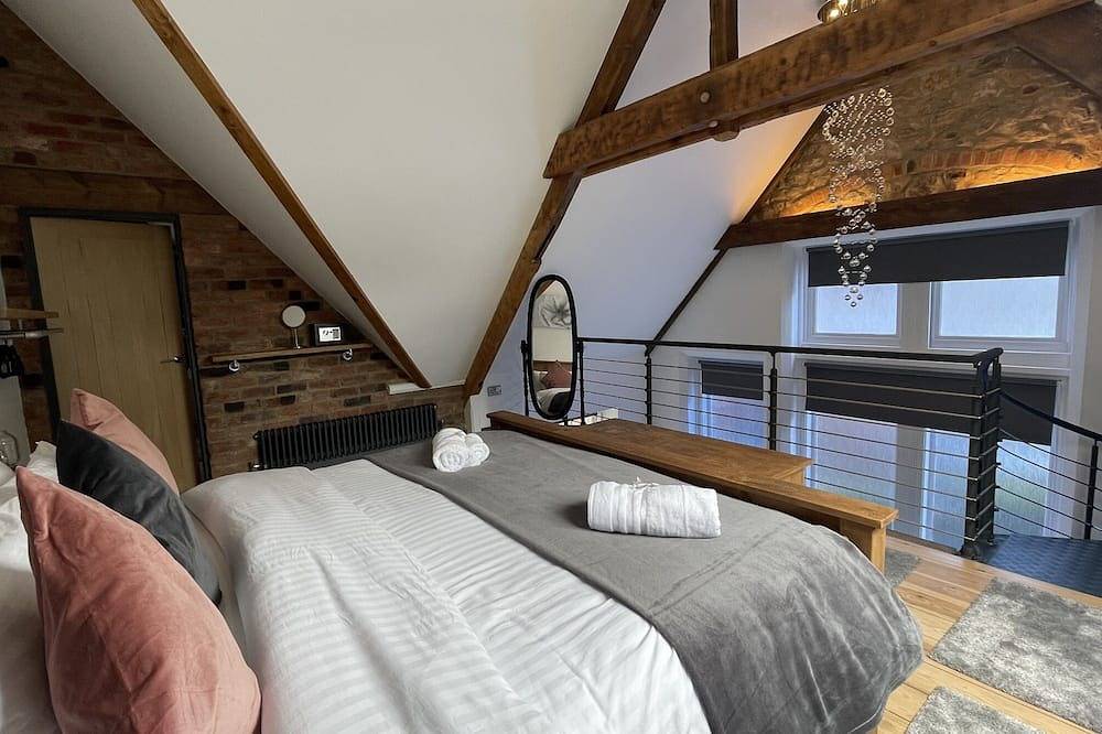 Chapel row 1 luxury cottage in the peaks in Wirksworth, Derbyshire
