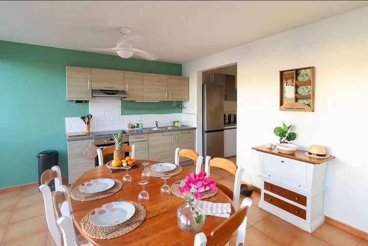 Gîte pour 4 personnes, avec vue et terrasse dans Plage du Coin - 3