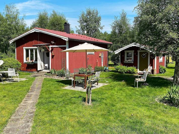 Ferienhaus für 4 Personen, mit Sauna und Ausblick in Tibro