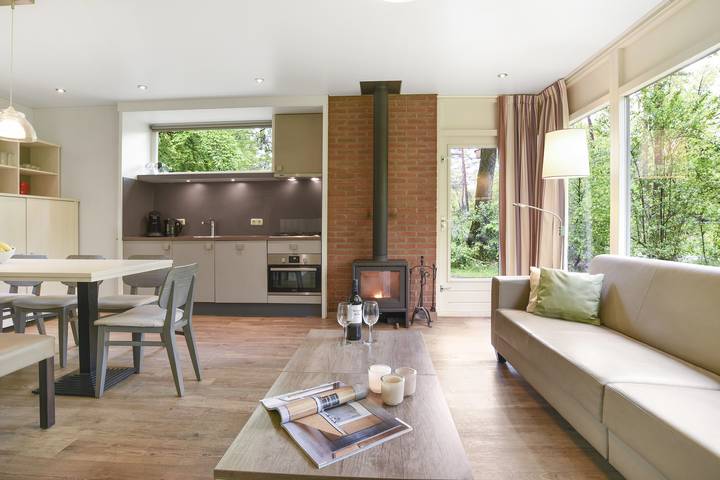 Bungalow voor 8 personen, met terras en balkon/terras in Beekbergen
