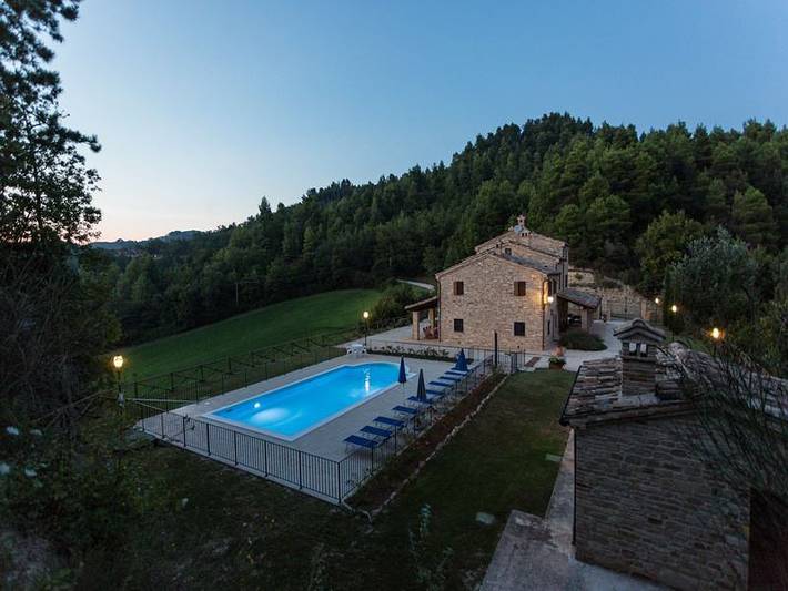 Maison de vacances pour 12 personnes, avec terrasse ainsi que piscine et jardin, animaux acceptés - 1