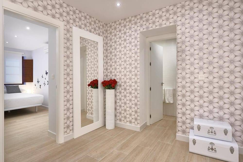 Entire apartment, Palacio Buenavista Luxury Apartments B.3 in Casco Antiguo, Sevilla
