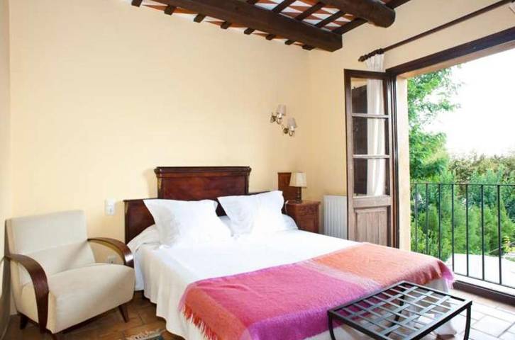 Hôtel pour 2 personnes, avec Terrasse dans Peratallada - 2
