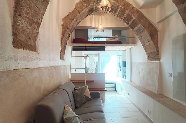 Appartement entier, Studio cosy plein centre Pélissanne in Pélissanne, Région d'Aix-en-Provence
