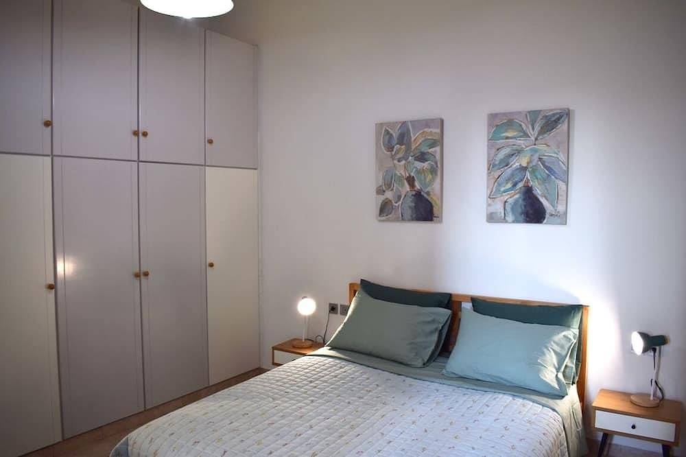 Naos-Sea front vacation rental by Chania center in Chania regione