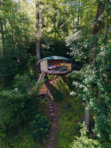 Cottage pour 2 personnes, avec jardin ainsi que vue et terrasse à Clavier