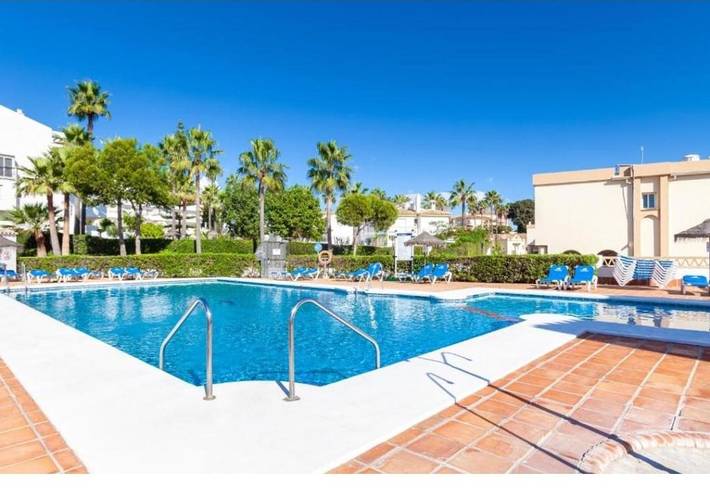 Chalet voor 4 personen, with Balkon and Whirlpool as well as Terras and Kinderzwembad in Mijas Costa