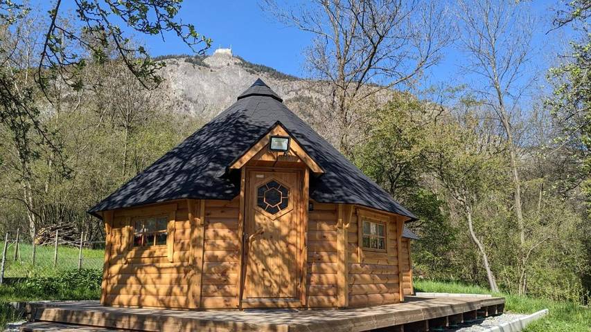 Gîte pour 2 personnes, avec jardin et vue à Saint-Martin-d'Arc - 2