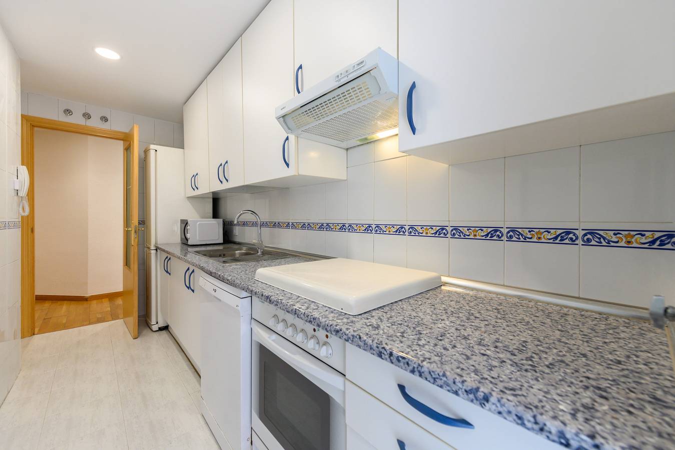 Hel lejlighed, M (Hor1K1B) Vivienda con estilo: 2 dormitorios, Pi in Madrid, Madrid Province