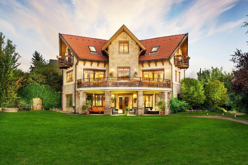 Villa für 26 Personen in Budapest, Mittelungarn