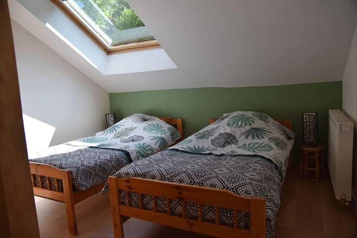 Gîte pour 8 personnes, avec jardin et piscine à Ban-de-Sapt - 2