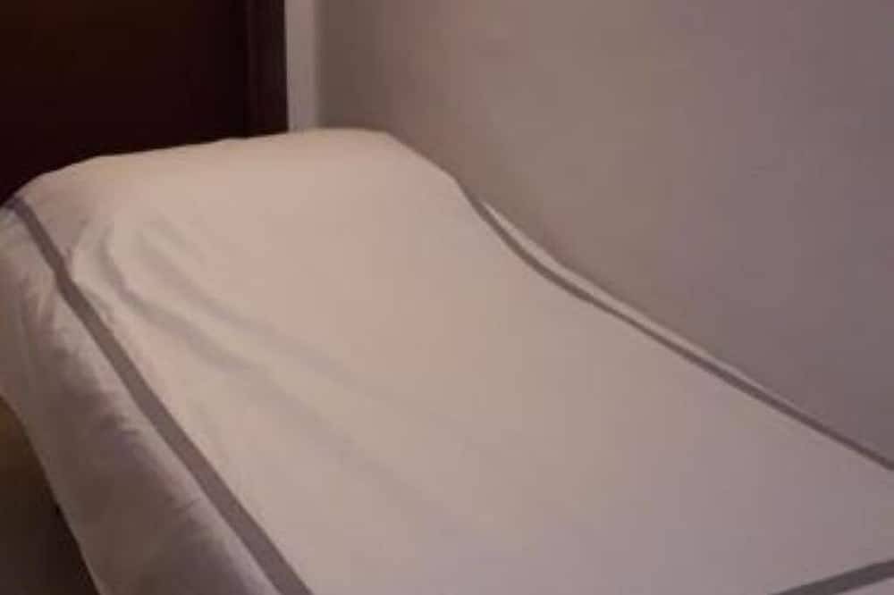 Entire apartment, Apartment A.D. 3 in Alessandria, Alessandria (Municipality)