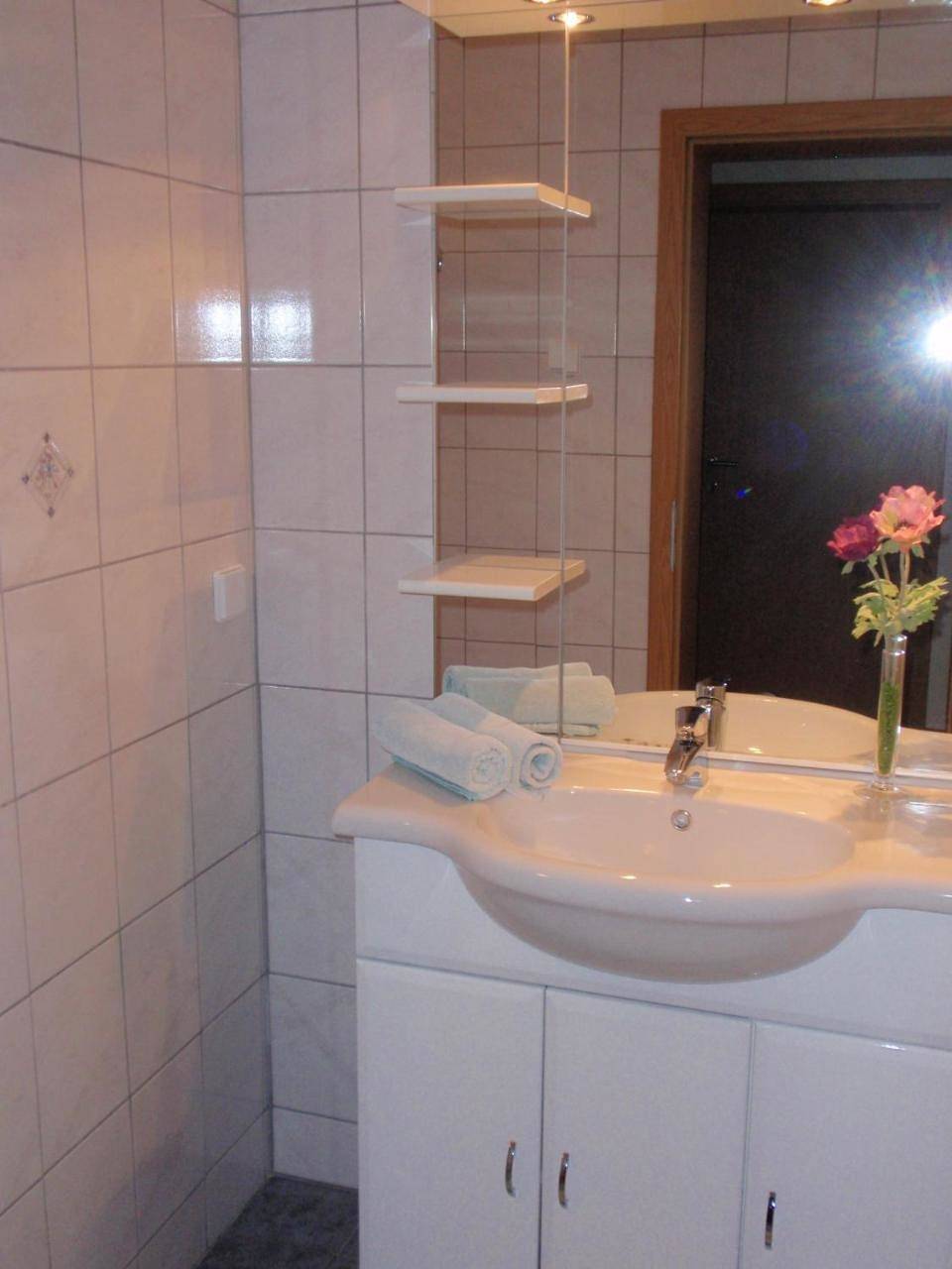 Ganze Wohnung, One-Bedroom Apartment 4 in Weyregg am Attersee, Bezirk Vöcklabruck