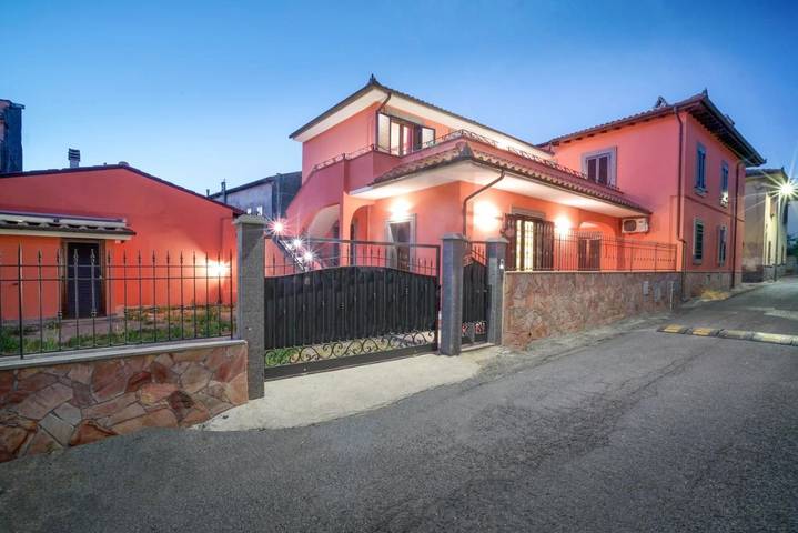 Ferienhaus für 3 Personen, mit Terrasse und Garten in Marta