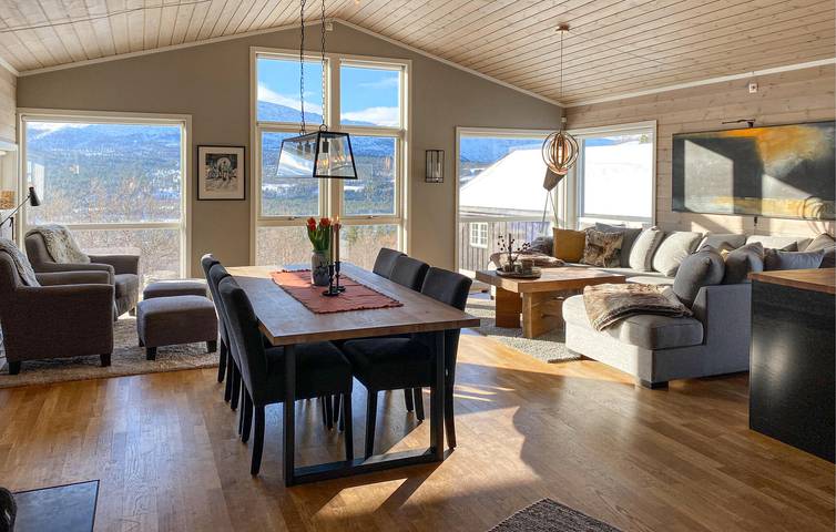 Ferienhaus für 10 Personen mit Terrasse in Bjorli, Lesja