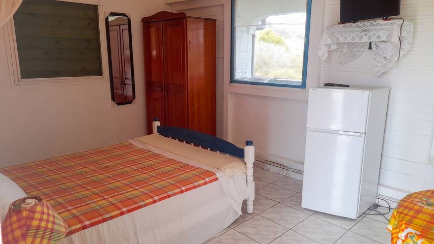 Entire studio, Studio with sea view in Capesterre 25 m² 1 bedroom in Capesterre-de-Marie-Galante, Guadeloupe (Caribbean)