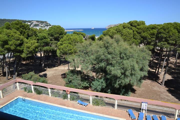 Ferienwohnung für 6 Personen, mit Pool und Balkon sowie Meerblick - 1