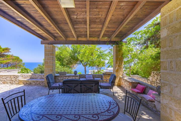 Villa Zinzulusa in Castro (Lecce), Provincia di Lecce