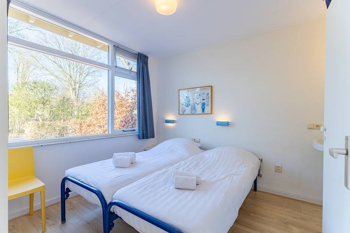 Ferienhaus für 6 Personen, mit Balkon/Terrasse und Terrasse sowie Garten in Oostkapelle - 4