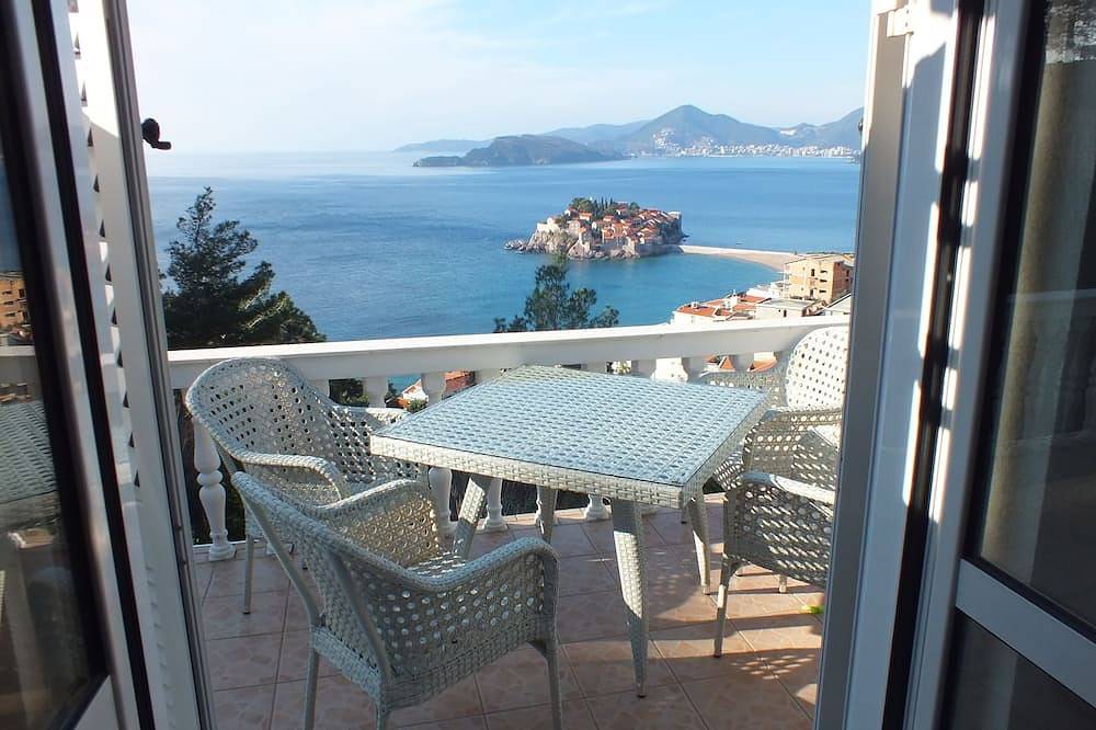 Ganze Wohnung, Penthouse Appartement Sveti Stefan in Sveti Stefan, Opština Budva