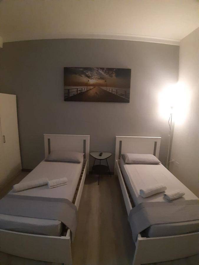 Triple Room with Private Bathroom in Bologne, Province de Bologne