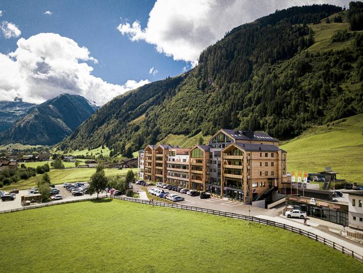 Vakantiewoning voor 8 personen, with balkon and sauna as well as zwembad, kindvriendelijk in Rauris