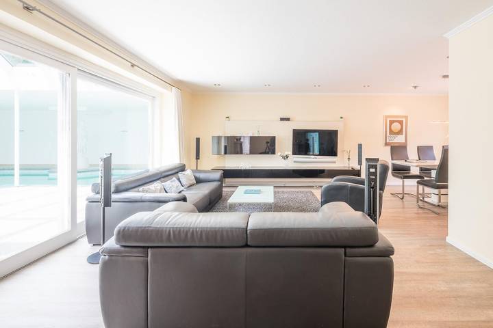 Ferienhaus für 6 Personen, mit Whirlpool und Terrasse sowie Garten und Pool in Bordelum - 3
