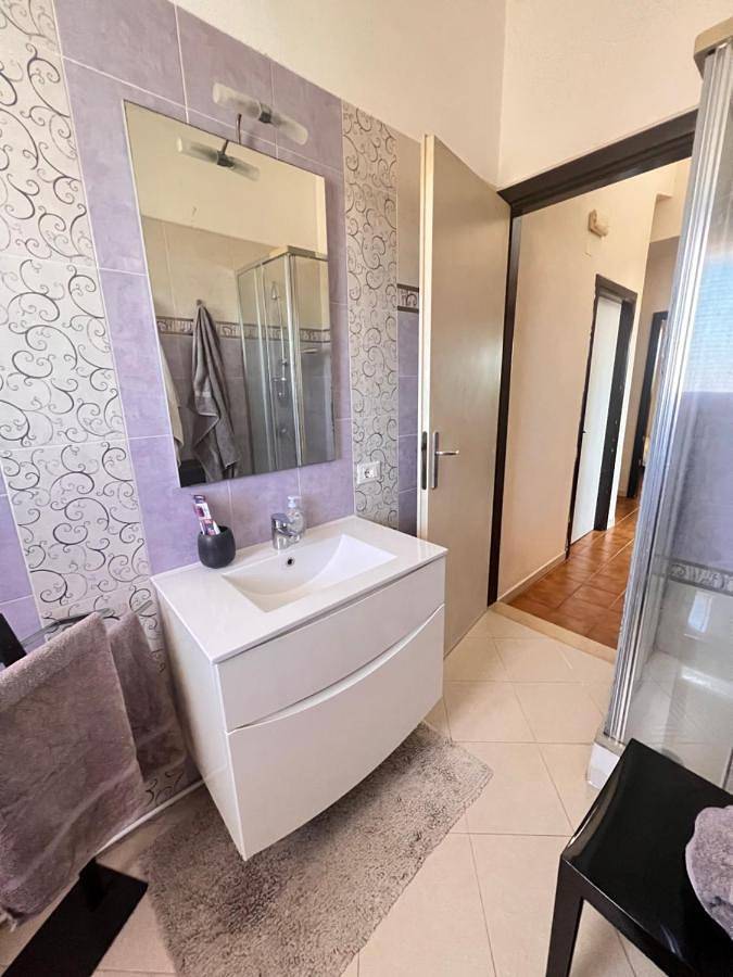 Gîte pour 7 personnes, avec terrasse et vue, animaux acceptés dans Marina di Davoli - 3